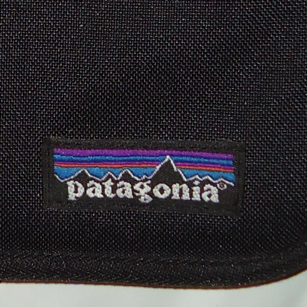 Patagonia Padded Tablet Case 9” X 6.5” Kindle Ipad Display Full Zip Black Nylon
